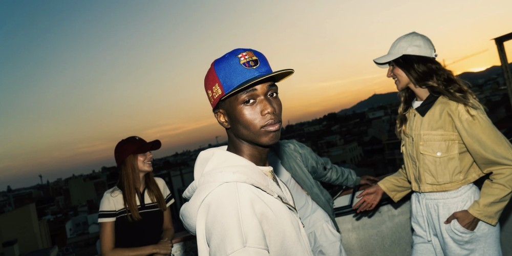 Nueva alianza para el Barcelona: se asoci&oacute; con la marca de gorras New Era