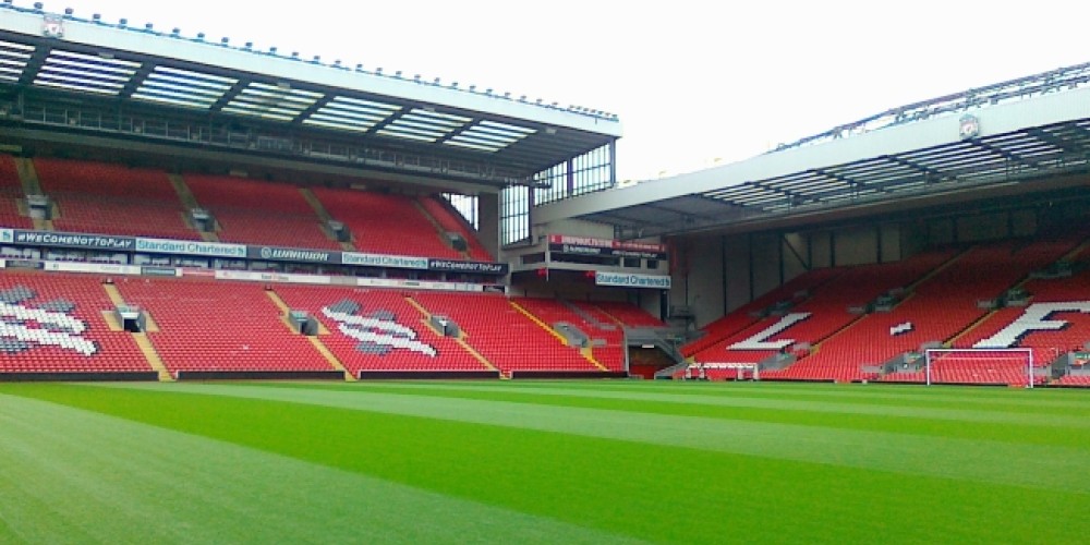 Liverpool planea reformar y agrandar Anfield Road
