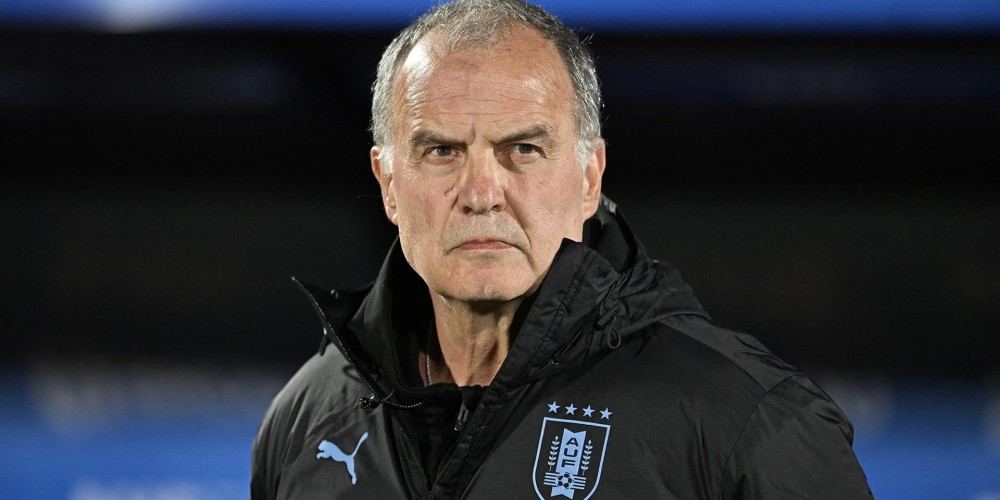 La AUF ser&aacute; multada porque Bielsa no convoc&oacute; a los referentes de la selecci&oacute;n uruguaya