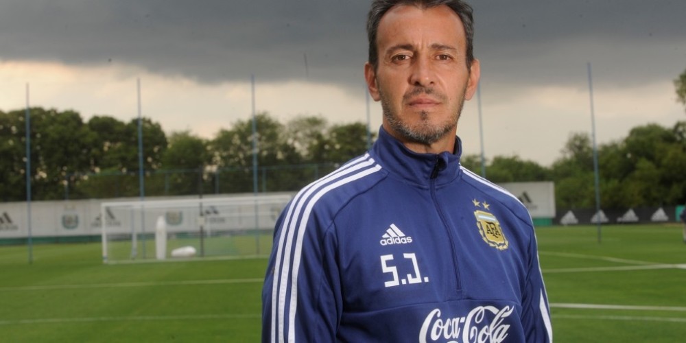 Fernando Batista, Sub-20 Argentina: &quot;Al Mundial de Polonia vamos a llegar con un equipo conformado&quot;