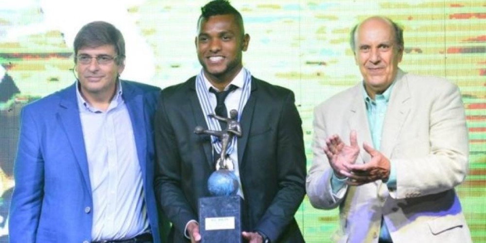 La CONMEBOL premi&oacute; a Borja y a Rueda como los mejores del 2016
