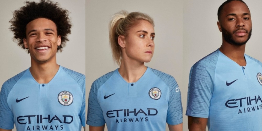 Bajo un elegante dise&ntilde;o Manchester City present&oacute; su nueva indumentaria 2018
