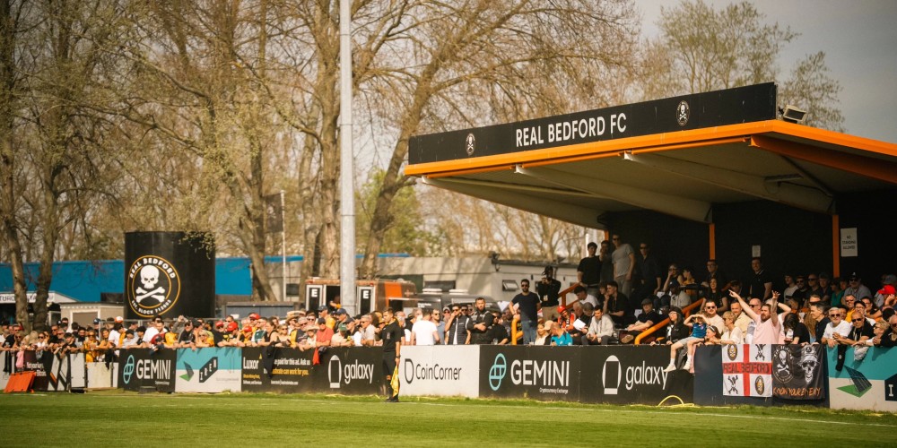 El club de la s&eacute;ptima divisi&oacute;n que est&aacute; financiado por Bitcoin y quiere llegar a la Premier League