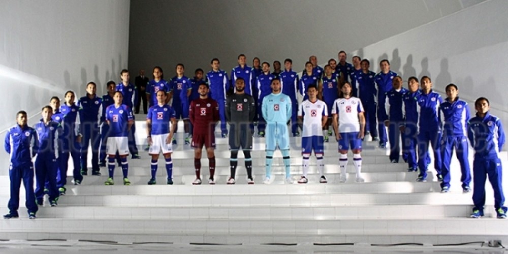Under Armour lanz&oacute; la nueva indumentaria del Cruz Azul