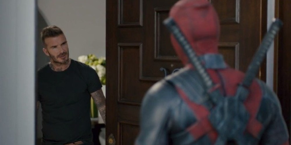 Deadpool promociona su pel&iacute;cula de la mano de un entretenido spot con David Beckham