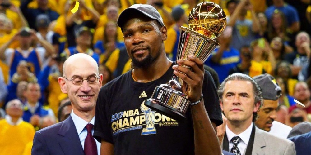 Kevin Durant dejar&iacute;a los Golden State Warriors si el equipo vuelve a ser campe&oacute;n de la NBA