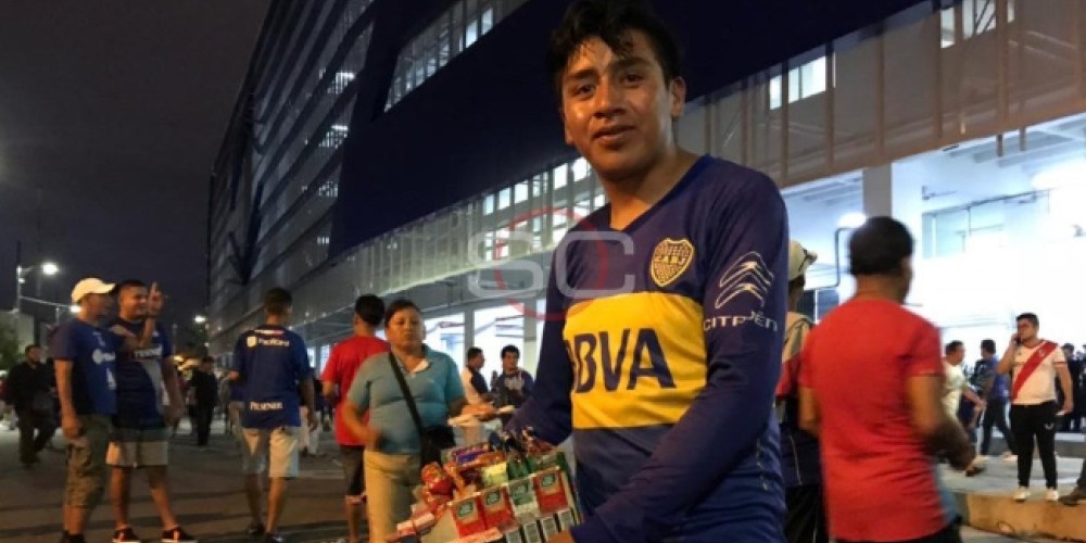 Frente a River, los vendedores del estadio de Emelec fueron con camisetas de Boca