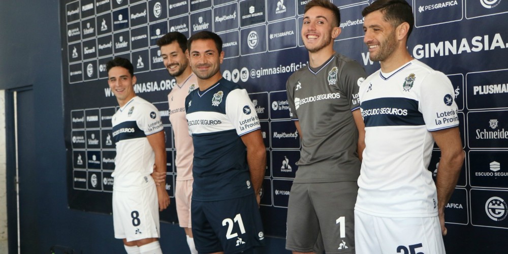 Eduardo Baca, Escudo Seguros: &ldquo;Con lo de Maradona, quedo demostrado la pasi&oacute;n que genera el f&uacute;tbol en el argentino&rdquo;