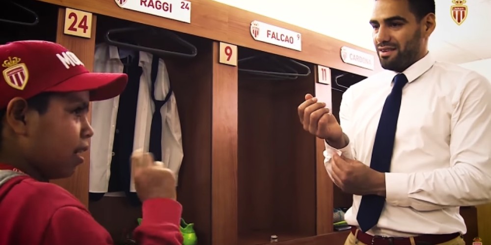 Falcao cumpli&oacute; el sue&ntilde;o de un ni&ntilde;o colombiano en M&oacute;naco