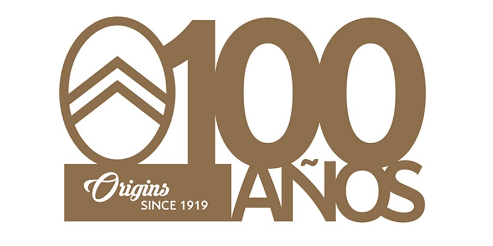 El encuentro del siglo reuni&oacute; en Paris a 5 mil autos hist&oacute;ricos de Citro&euml;n 