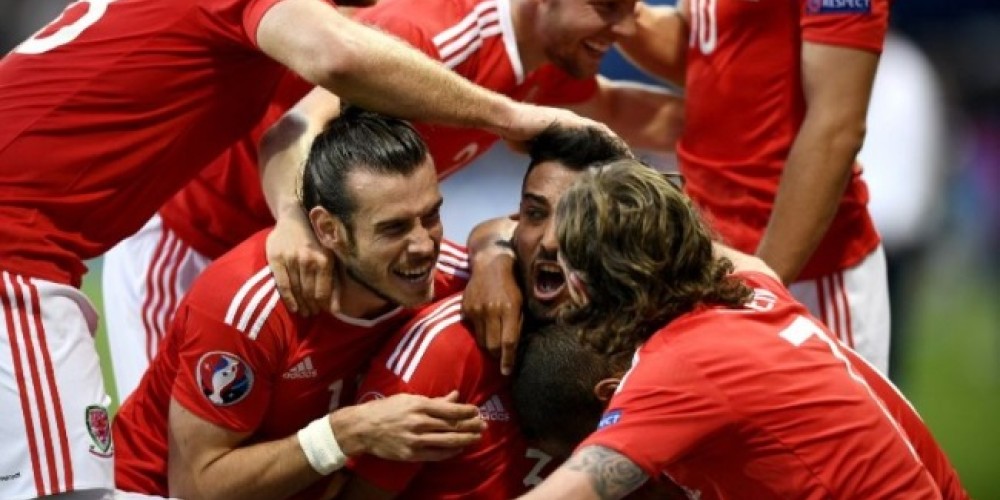 Los jugadores de Gales debieron postergar compromisos por no confiar en avanzar en la EURO