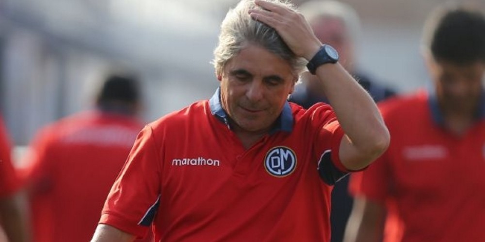 La historia del entrenador argentino que fue echado por WhatsApp