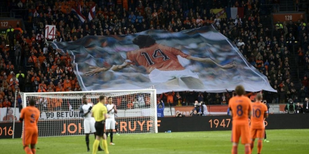 Holanda homenaje&oacute; a Cruyff en su camiseta