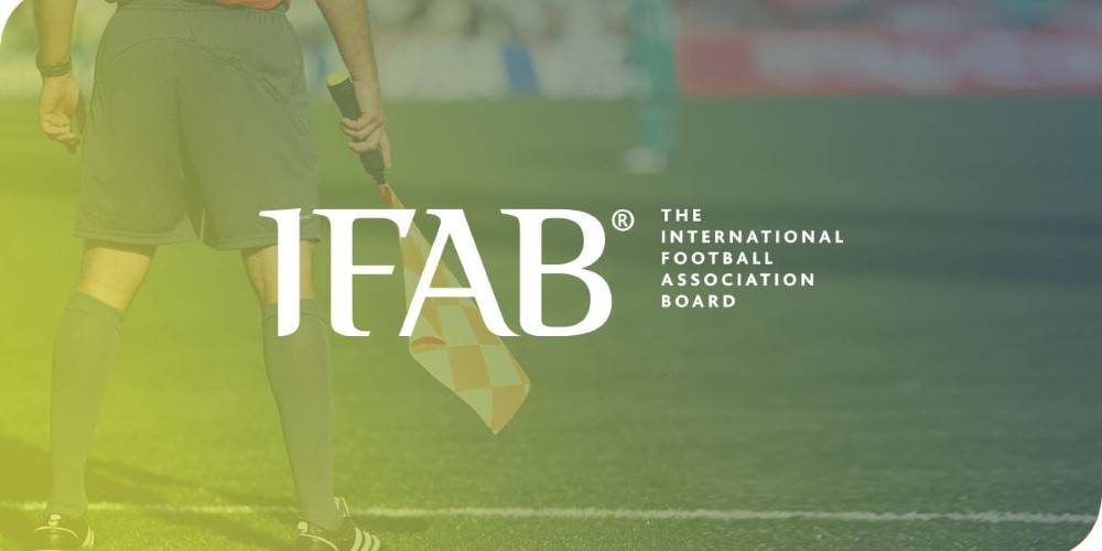 La IFAB en compa&ntilde;&iacute;a de la FIFA present&oacute; las &ldquo;nuevas reglas del f&uacute;tbol&rdquo;