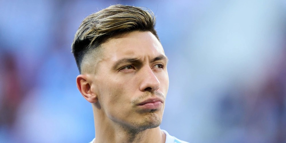 Lisandro Mart&iacute;nez: el defensor argentino m&aacute;s caro de la historia