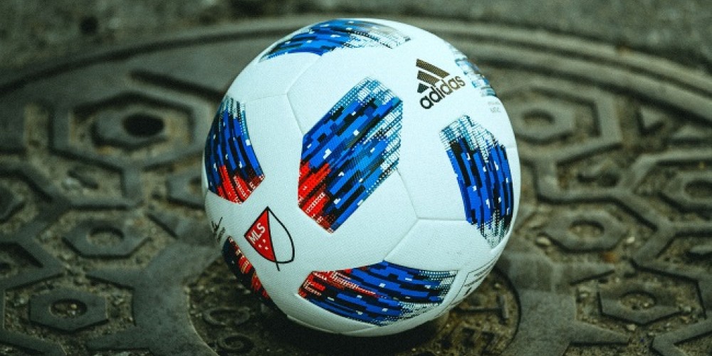 adidas present&oacute; un elegante modelo de pelota para la MLS 2018