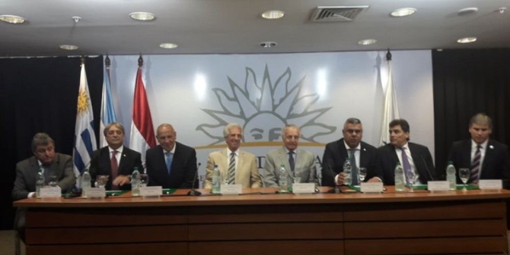 Argentina, Uruguay y Paraguay ya esbozaron los primeros logos para el Mundial de 2030