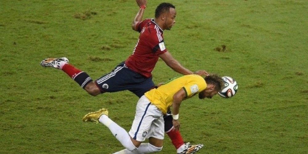 En una charla con YouTuber, Neymar eligi&oacute; a un colombiano como peor jugador