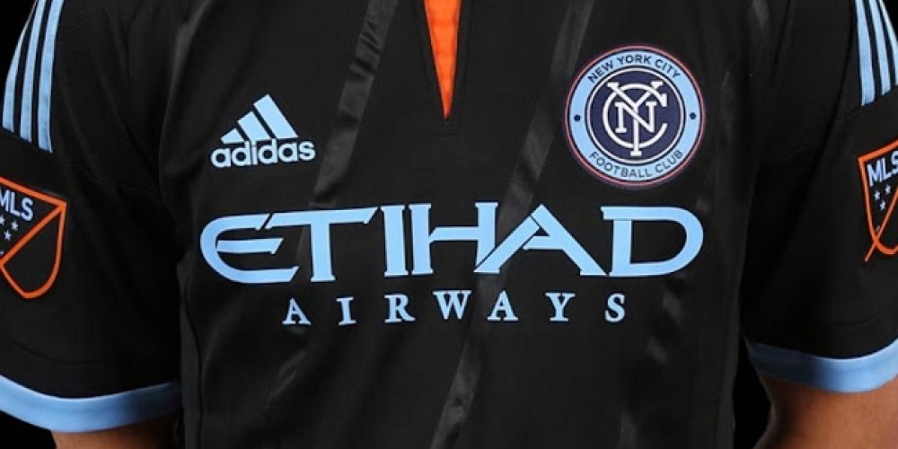 El New York City FC present&oacute; su camiseta suplente adidas