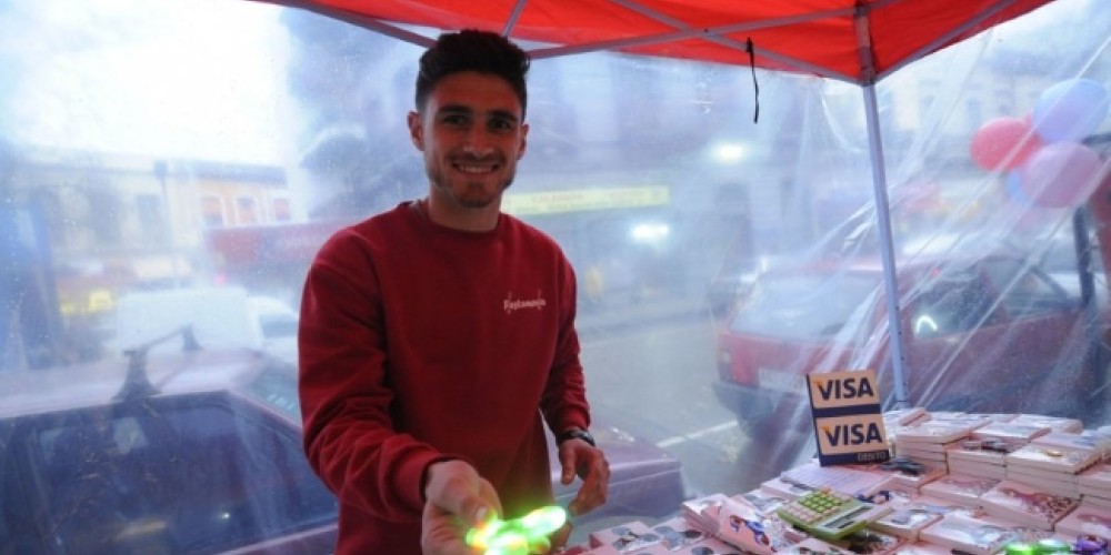 La imperdible historia del delantero de Rampla Juniors que trabaja en un cotill&oacute;n