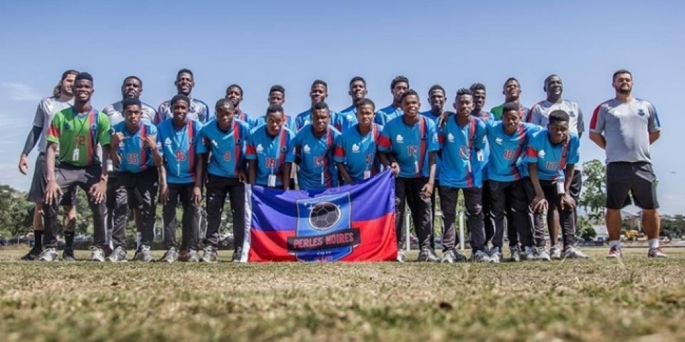 Un equipo de refugiados haitianos juega en el f&uacute;tbol de Brasil