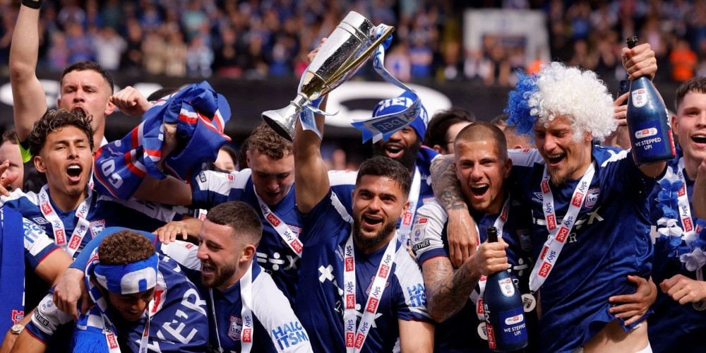 La Premier League planea ajustes en su fair play financiero para ayudar a los ascendidos