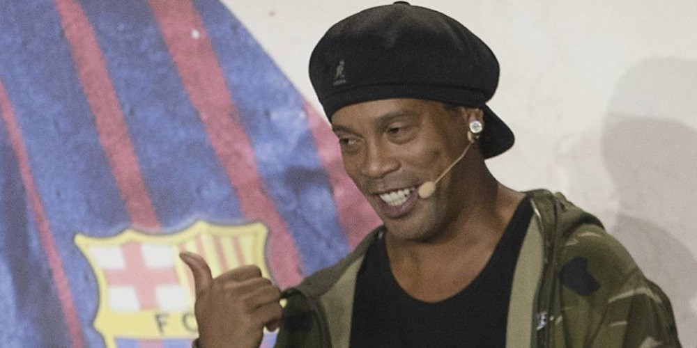 Ronaldinho incumpli&oacute; con un compromiso comercial al ser prohibido de salir de Brasil por la Justicia