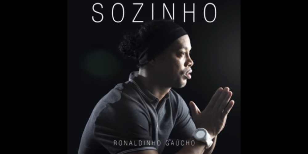 Ronaldinho present&oacute; su primer tema musical