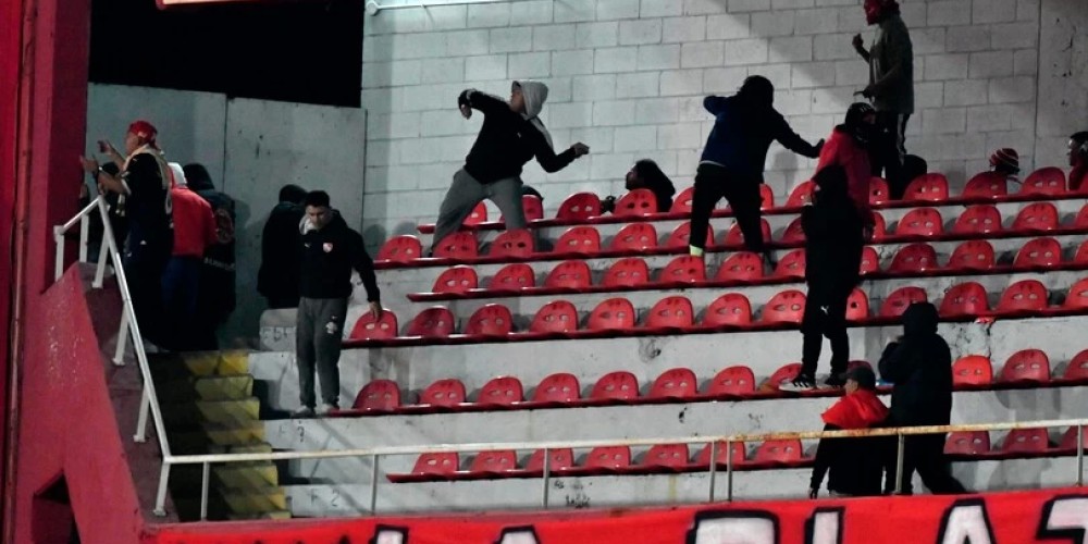 &iquest;A qu&eacute; sanciones se enfrentar&iacute;an Independiente y U. de Chile luego de los incidentes?