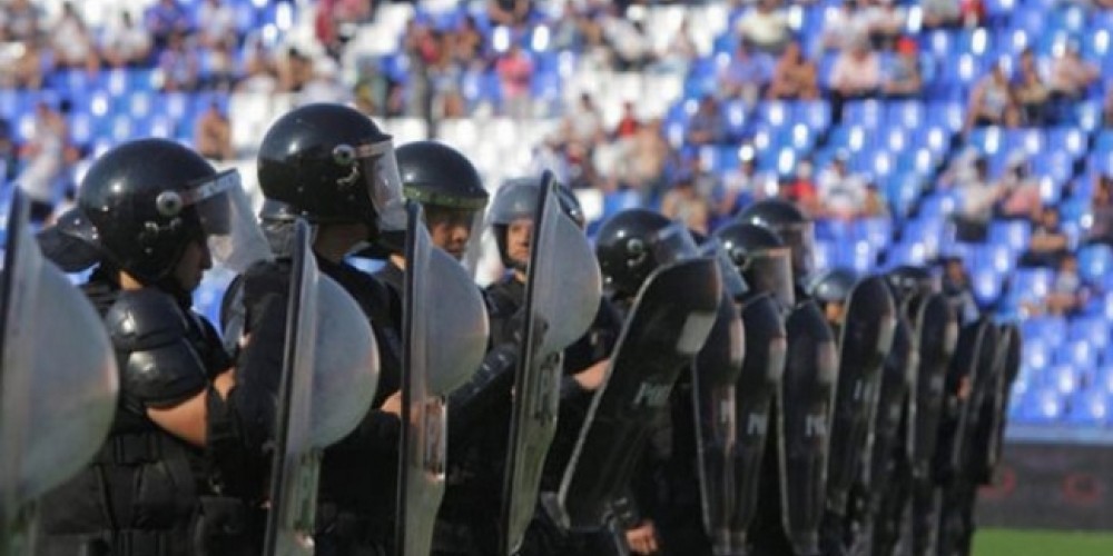 Pol&eacute;mica en el f&uacute;tbol argentino por un decreto que incrementa los costos de seguridad en un 100%