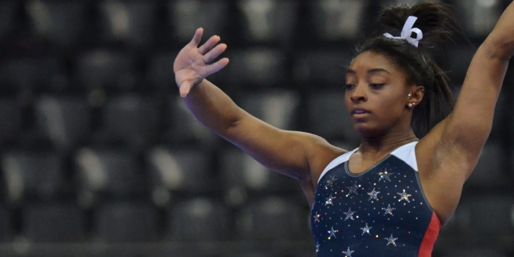 Bajan el puntaje de Simone Biles por un ejercicio &lsquo;demasiado perfecto&rsquo; y el riesgo de lesi&oacute;n de futuros competidores