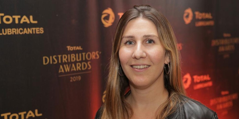 Dolores Serrano, Total: &ldquo;Ya capacitamos m&aacute;s de 1500 mec&aacute;nicos en nuestra escuela online&rdquo;