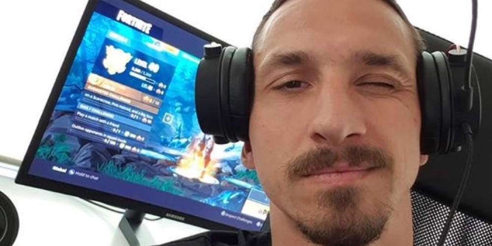 El curioso pedido que hizo Zlatan Ibrahimovic mientras transmit&iacute;a una partida de Fortnite a trav&eacute;s de internet