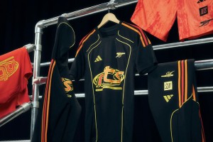 adidas y el Arsenal presentaron una nueva colección en colaboración con NTS Radio