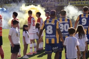 La AFA sancionó a Verón y a los jugadores de Estudiantes por el pasillo de espaldas