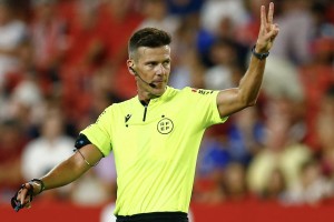 La curiosa innovación tecnológica que implementarán los árbitros en LaLiga