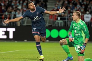 El AS Mónaco amenaza con denunciar ante la FIFA a los clubes que vuelvan a hablar con Mbappé