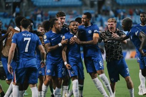 La UEFA multa por fair play financieron al Chelsea, Barcelona, Aston Villa, Porto y Lyon