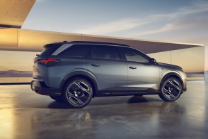 El universo interior de los SUV entra en una nueva dimensión de la mano del nuevo Peugeot 5008