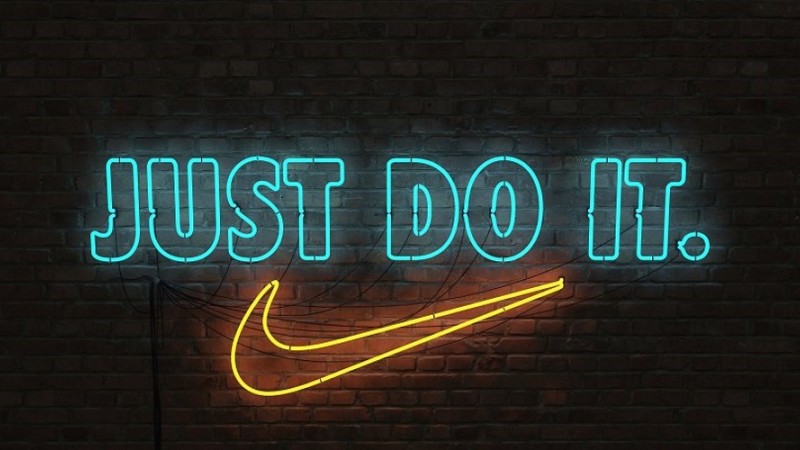Típicamente Abrumador estera El curioso y siniestro origen del slogan de Nike | Marketing Registrado