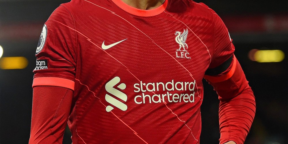 17 a&ntilde;os de v&iacute;nculo: El Liverpool renov&oacute; con su main sponsor por una cifra millonaria