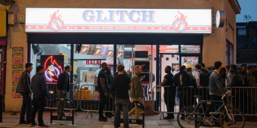 adidas present&oacute; botines que cambian de color seg&uacute;n la temperatura y la luz del ambiente