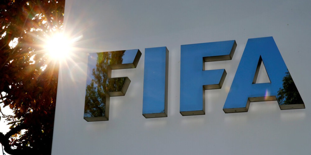 El programa de la FIFA que ayuda a los futbolistas con sueldos adeudados por los clubes, &iquest;de qu&eacute; se trata?