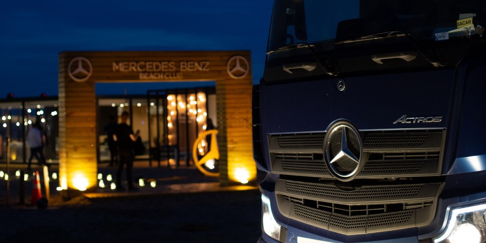 Mercedes-Benz brill&oacute; en la noche de Pinamar con un evento exclusivo en su Beach Club