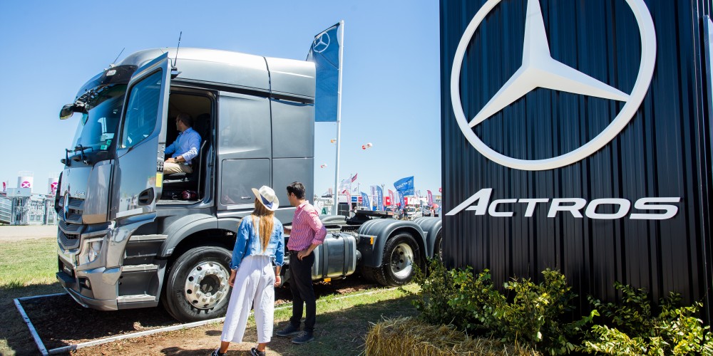 Mercedes-Benz Camiones &amp; Buses estuvo presente en ExpoAgro 2022