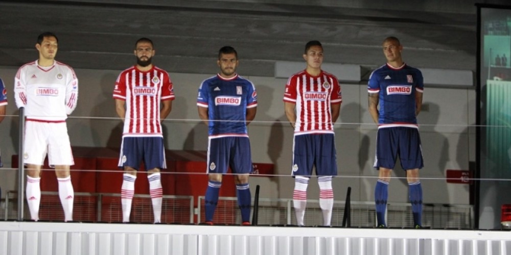 Las Chivas de Guadalajara presentaron su nueva indumentaria adidas