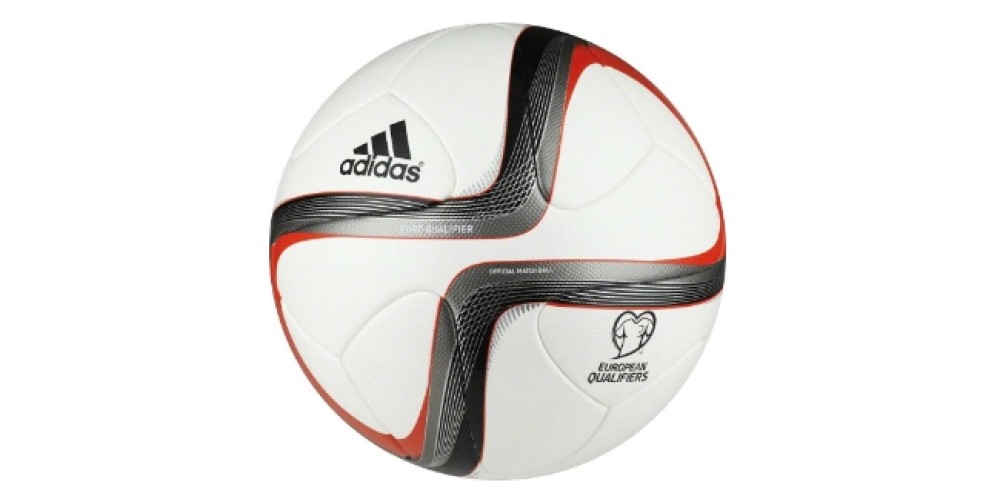 adidas presentó la pelota para la fase de clasificación de la Euro 2016