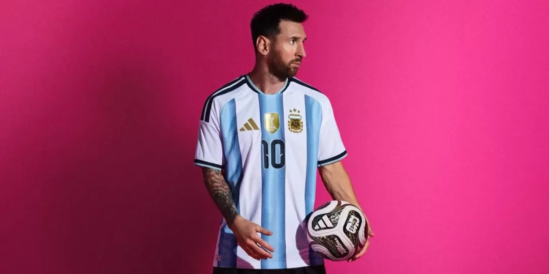 adidas present&oacute; TRIONDA FINAL, la pelota oficial para las instancias decisivas del Mundial 2026
