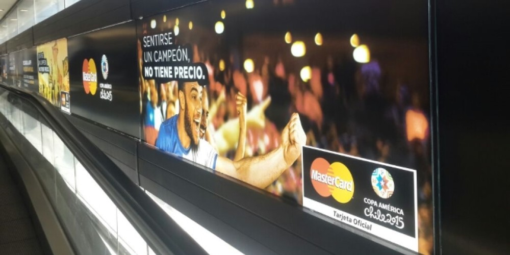 As&iacute; recibe el Aeropuerto de Santiago a los visitantes a la Copa Am&eacute;rica