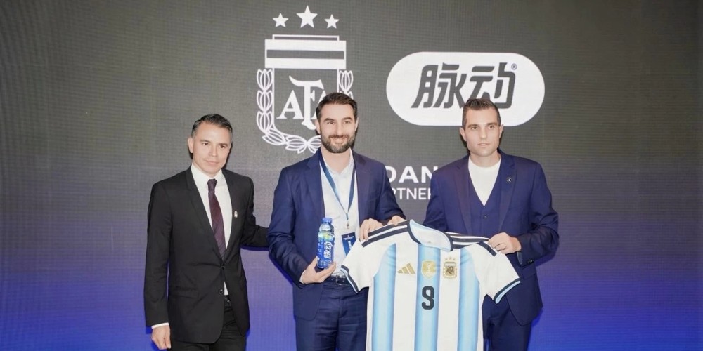 La AFA realiz&oacute; una nueva gira en China y present&oacute; a dos nuevos sponsors regionales